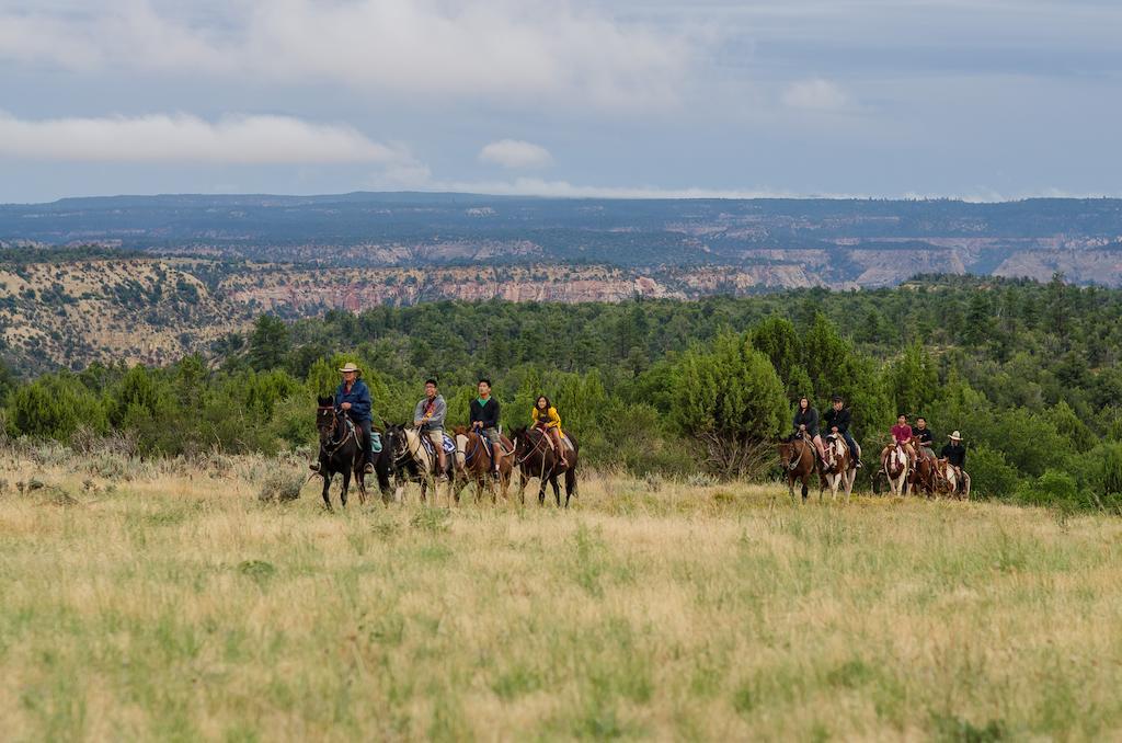 Zion Mountain Ranch Hotel Маунт Кармел Джънкшън Екстериор снимка